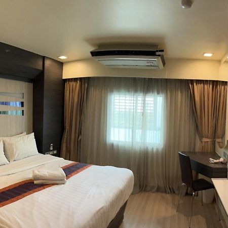 Orion Rooms Sukhumvit 11 Bangkok Luaran gambar